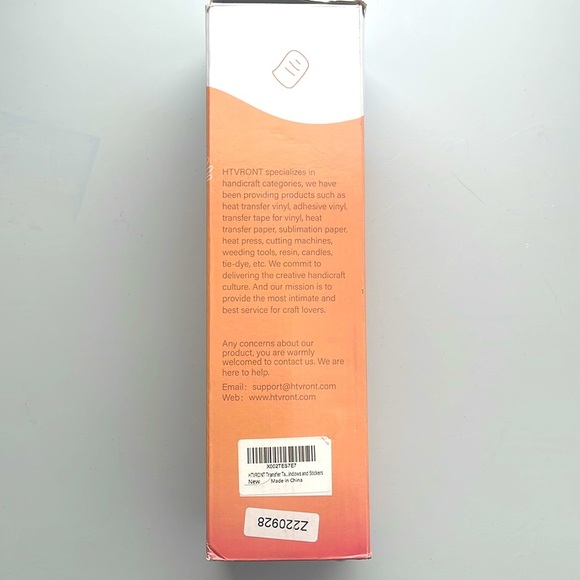 Vinyl Transfer Tape Roll for Cricut Projects - Picture 2 of 4